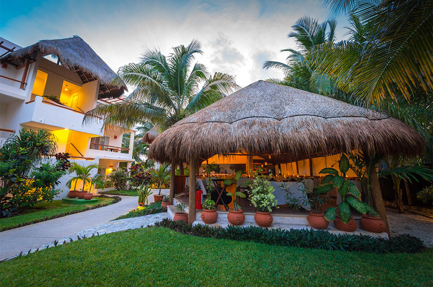 playa del carmen bungalow resort